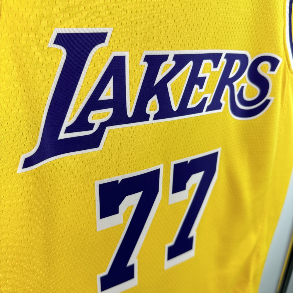 Maillot Lakers (Dončić)
